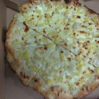 Tomato & Cheese Pizza · Hot fresh dough and made with 100% real cheese with the finest toppings.