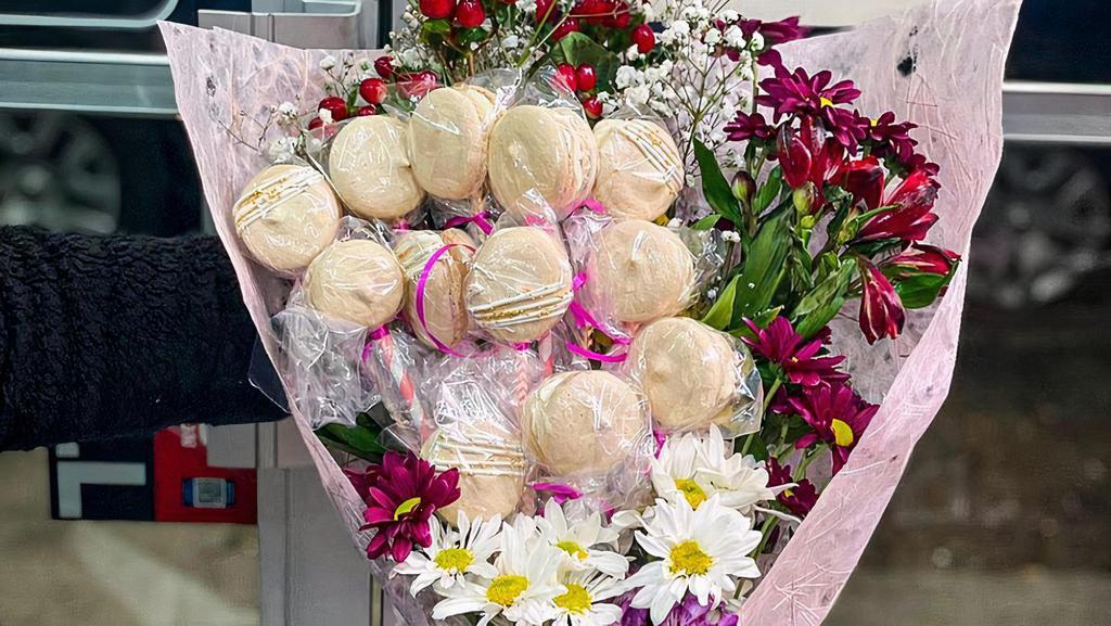 Macarons Bouquet · macaron bouquet vanilla flavored. its beautiful gift for your love one.  color of the flowers may change depending on availability of the flowers we have in the store.