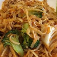 #123. Pad Thai · Spicy. Thai dish. Thin flat rice noodles with tofu and a choice of chicken, pork, beef, shri...