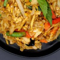 Drunken Noodle · Sautéed rice noodles with egg, fresh basil leaves, string bean, white onion, bamboo shoot an...