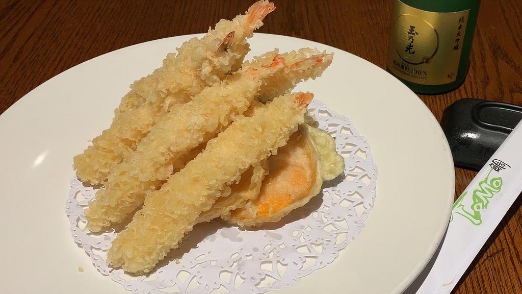 Shrimp Tempura · Butter fried 2 pieces shrimp and 3 pieces vegetable.