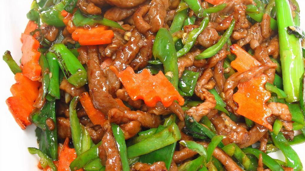 Shredded Beef With Hot Chili 小椒牛絲 · Spicy.