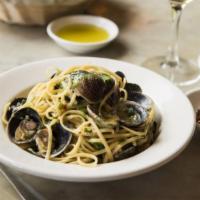 Linguine Alle Vongole · pasta with clams, white wine & green garlic.

Consuming raw or undercooked meats, poultry, s...