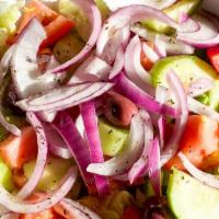 Garden Salad  · Lettuce, Tomato, Onions, Green Peppers and Black Olives with Oil & Vinegar Dressing