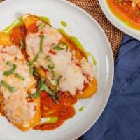 Meal - Chicken Parmesan Serves 4 · all natural panko chicken, egg whites, mozzarella, marinara sauce, tomato, garlic, Parmesan ...