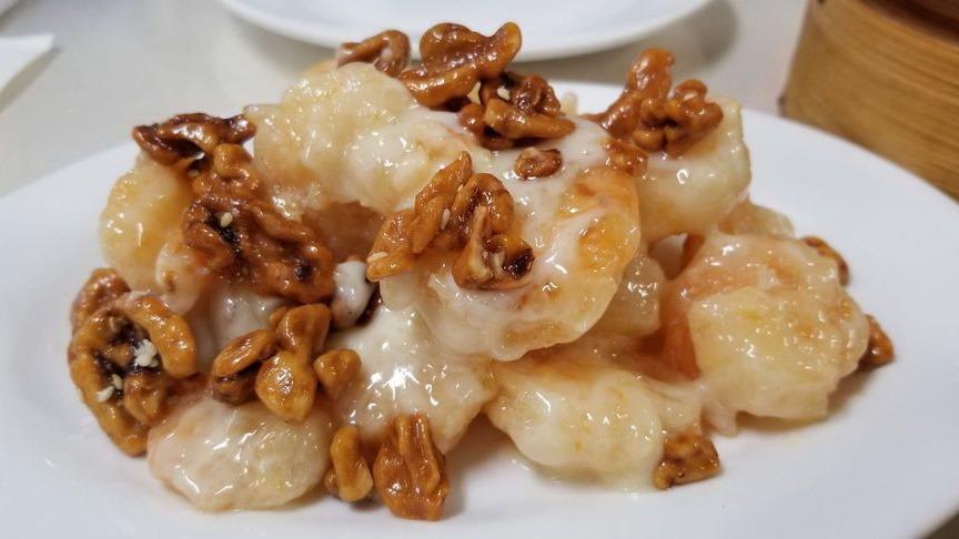 Fried Shrimp With Walnut 合桃蝦 · 