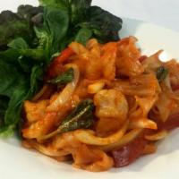 Siam Spicy Noodle · Soy sauce, gluten, wheat. Spicy rich noodle / onion / bell pepper / egg / basil leaves / chi...