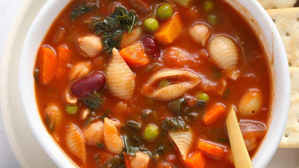 Minestrone Soup · Sopa de minestrone 

Vegetales y pasta