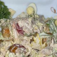 Caesar Salad · Lettuce,chicken,garlic, tomato,green, mayonnaise crackers