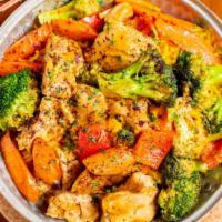 Cataplana · Roasted cougrettes and broccoli tossed with grilled chicken to dish out a fusion of flavors ...