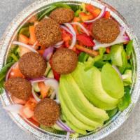 Jimmy'S Platter · Falafel, spinach or romaine lettuce, avocado, onions, peppers, tomato with white sauce.