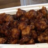 General Tso'S Chicken Lunch · Hot. Served with pork fried rice and soup.