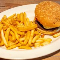 Hamburguesa / Burger · Tomate, mayonesa, lechuga y carne.
-tomato, mayonnaise, lettuce and meat.