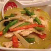 Kang Keow Whan · Spicy. Choice from above with string beans, bamboo shoots, and chili simmered in Thai green ...