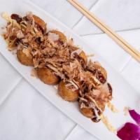 Tako Yaki(章鱼烧) · Japanese fried minced octopus.