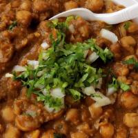 Channa Masala (Vegan) · Chickpeas curry with onions, tomato, and cilantro