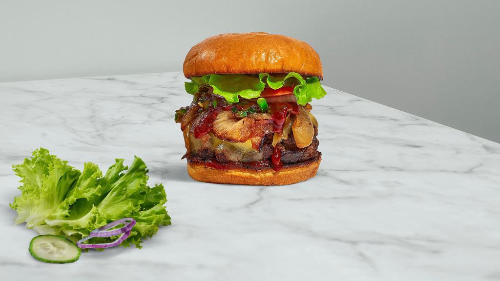 Blaze It Bbq Burger  · Your choice of gluten free meat patty perfectly cooked, topped with melted gluten free cheddar cheese, bbq sauce, sauteed onions, and jalapenos, all on a warm gluten free bun. Served with crispy fresh lettuce, juicy tomato, onion, and pickles.