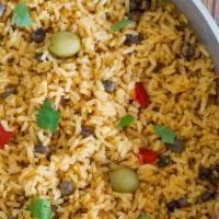 Arroz Con Gandules · Rice with beans  (15-20 people)
Arroz con gandules (15-20 personas)