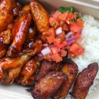 General Wings Platter · crispy chicken wings dipped with sweet-spicy sauce on rice platter