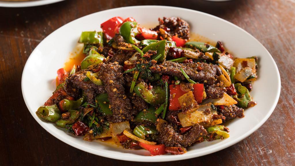 Ss14. Beef With Cumin Flavor 孜然牛 · Hot and spicy.