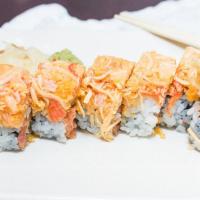 Passaic Roll · Spicy tuna and shrimp tempura whit spicy carb on the top