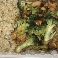 L 6. Chicken With Broccoli · 