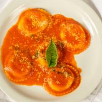 Ravioli · Cheese, tomato sauce.