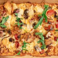 Tikka Flat Bread · Chicken or Paneer with Tikka Sauce, Mozzarella, Roasted Peppers, Onions, Arugula and Sliced ...