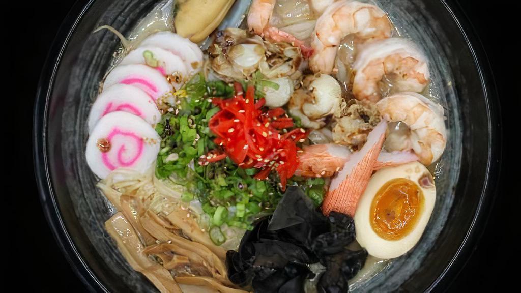 Seafood Ramen · Scallop,shrimp,fish cake,crab meat,mussel,bean sprouts ,ginger ,kikurage,with classic pork broth
