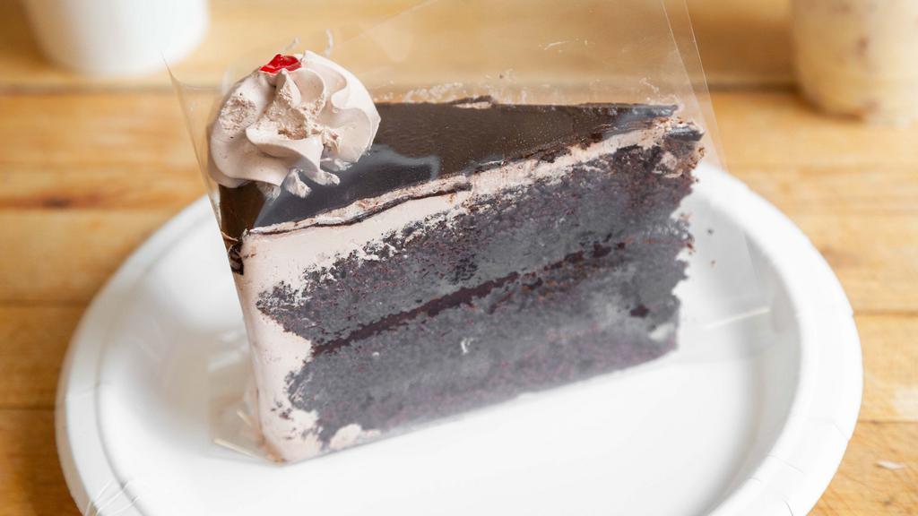 Chocolate Hershey Cake · Chocolate cake, hershey filling.