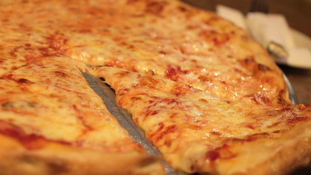 Neapolitan Pizza- Small- 6 Slices · Tomatoes and mozzarella.