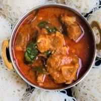 Idiyappam With Goat Curry  · 4 Pcs