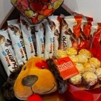 Love Ya! Chocolate Bouquet · The perfect gift For the chocolate lovers. Great for any occasions.
this contains chocolates...