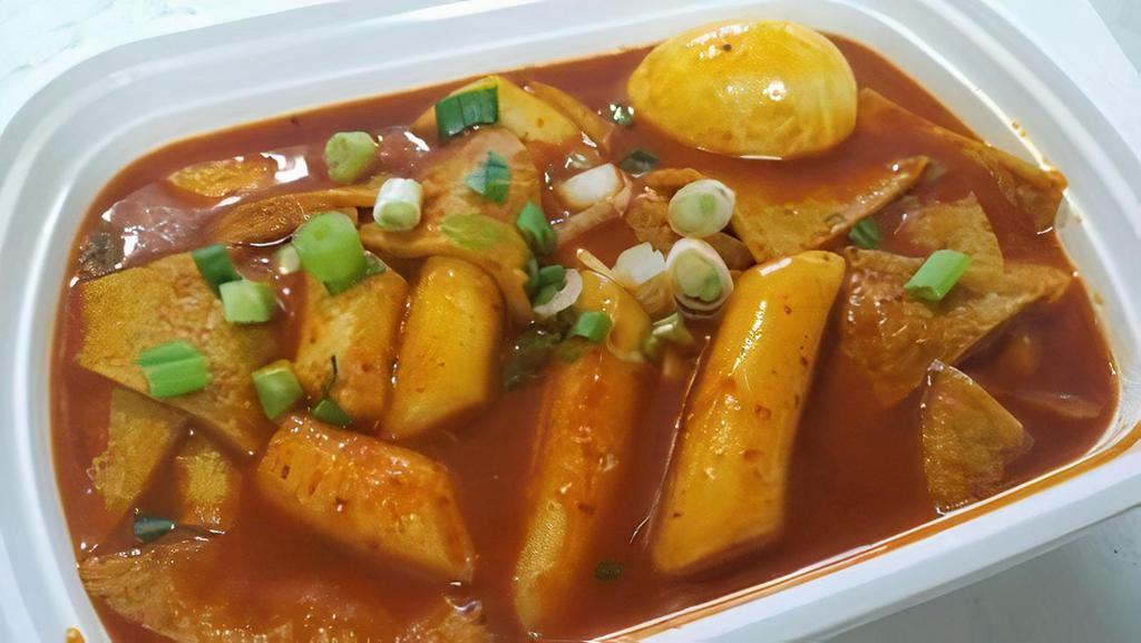Tteok-Bokki · Spicy Stir-fried Rice cake

Made with rice cake, fishcake, egg, and scallions