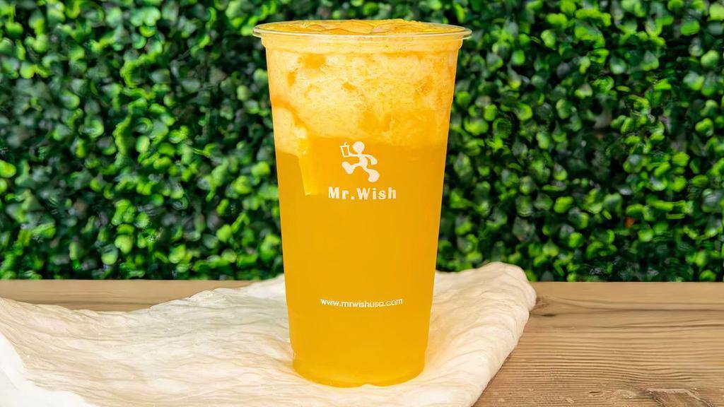 Orange Green Tea · 100% Fresh Squeezed Orange Juice blended with Fresh Brewed Green Tea, it's simple but delicious!