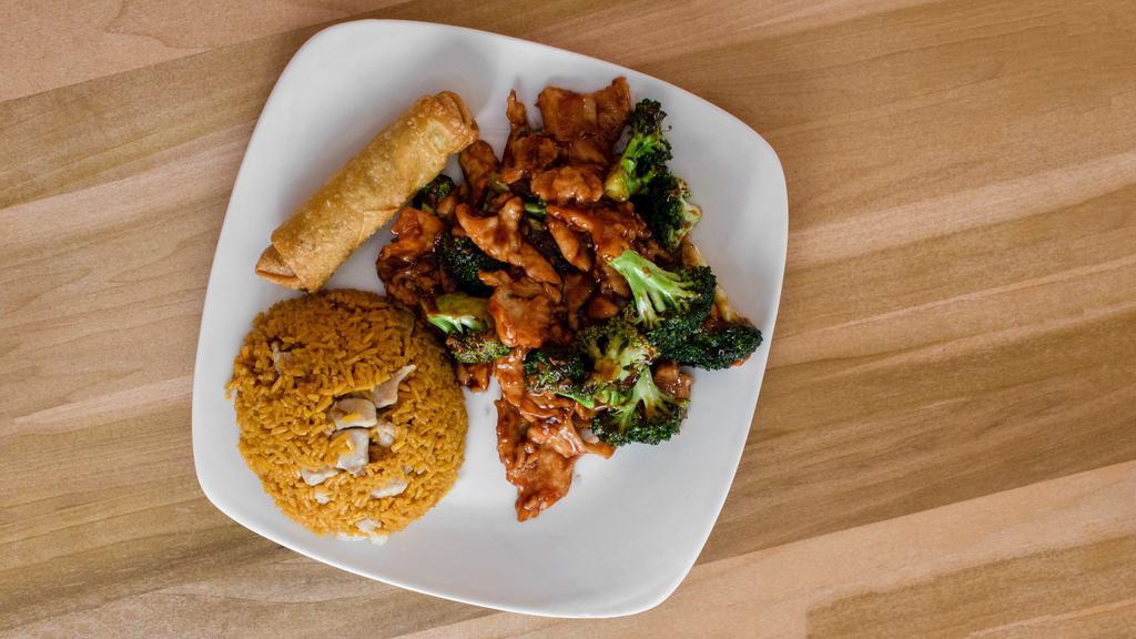 Chicken With Broccoli Lunch Special · Served with roast pork fried rice or white rice and choice of side.