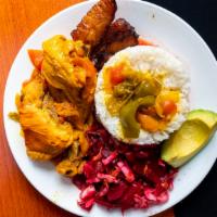 Pollo Guisado / Chicken Stew · Con arroz, ensalada y maduro. Con Sopa de Lentejas, Vegetales, Fideos o Habichuelas. / serve...