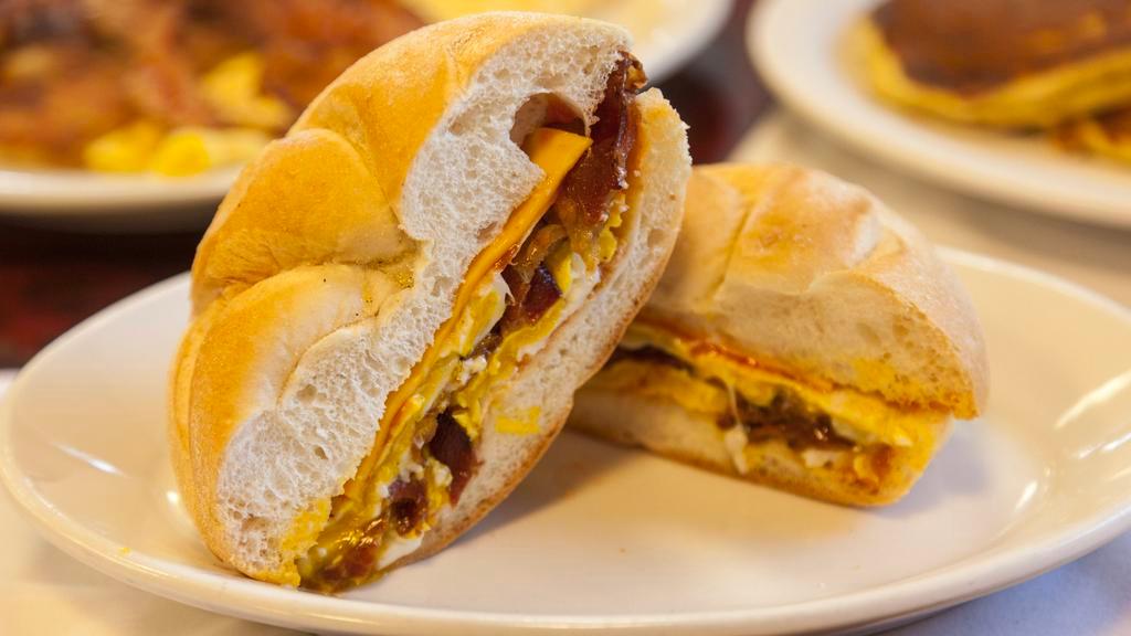 Sec · Sausage egg and cheese on a roll