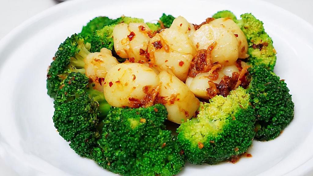 Scallop With Broccoli · 