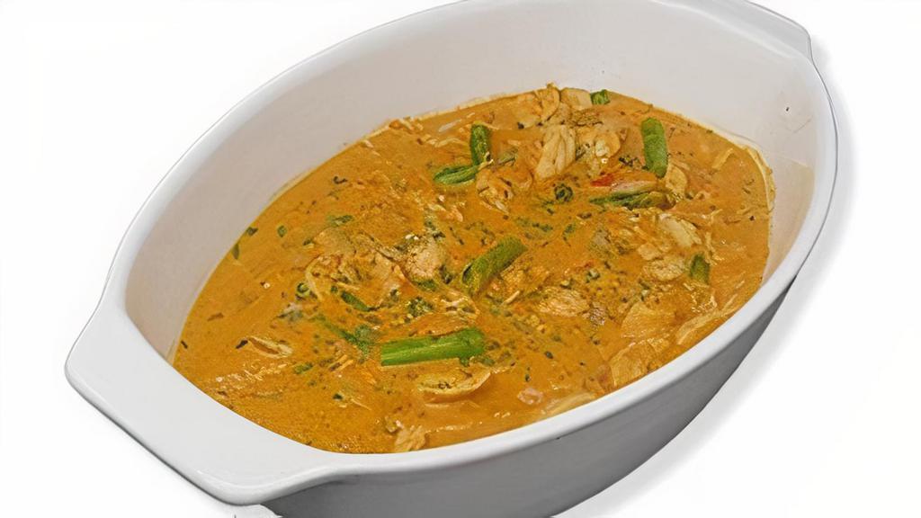 Chicken Curry (Ohana). · Tender boneless chicken and vegetables in our special yellow curry sauce made of spices and seasoning from the famous Blue Elephant restaurant in Bangkok.  Imported exclusively from Thailand for EbiNomi.  Rice optional (no charge).