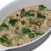 Vegi A La King (Ohana). · Delicious and healthy cauliflower and broccoli in our rich, cream sauce with mushrooms, onio...
