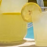 Fresh Lemonade · 16 oz of fresh squeezed lemonade