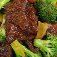 Beef With Broccoli Lunch · Served with choice of side and rice.