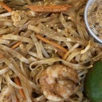 (L) Pad Thai · Choice of chicken shrimp or vegetable. served with miso hot and sour or salad.