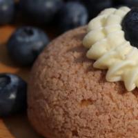 Blueberry (4 Pcs.) · Chou filled with blueberry cream prepared with real fruits. Box of four individual-size choux.