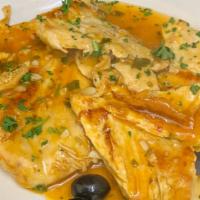 Peito De Galinha Ao Alho  · sautéed chicken breast in garlic sauce