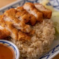 Khoa Mun Gai Tod · Fried chicken, steamed ginger rice, and pineapple sweet chili sauce.