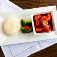 General Tso'S Chicken (Lunch Special) · Spicy.