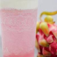 Pink Ombre妃子笑 · Lychee, Diced Aloe, and Dragon Fruit w/ Green Tea.
