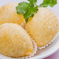 Glutinous Dumpling(咸水角) · Stuffed dough.